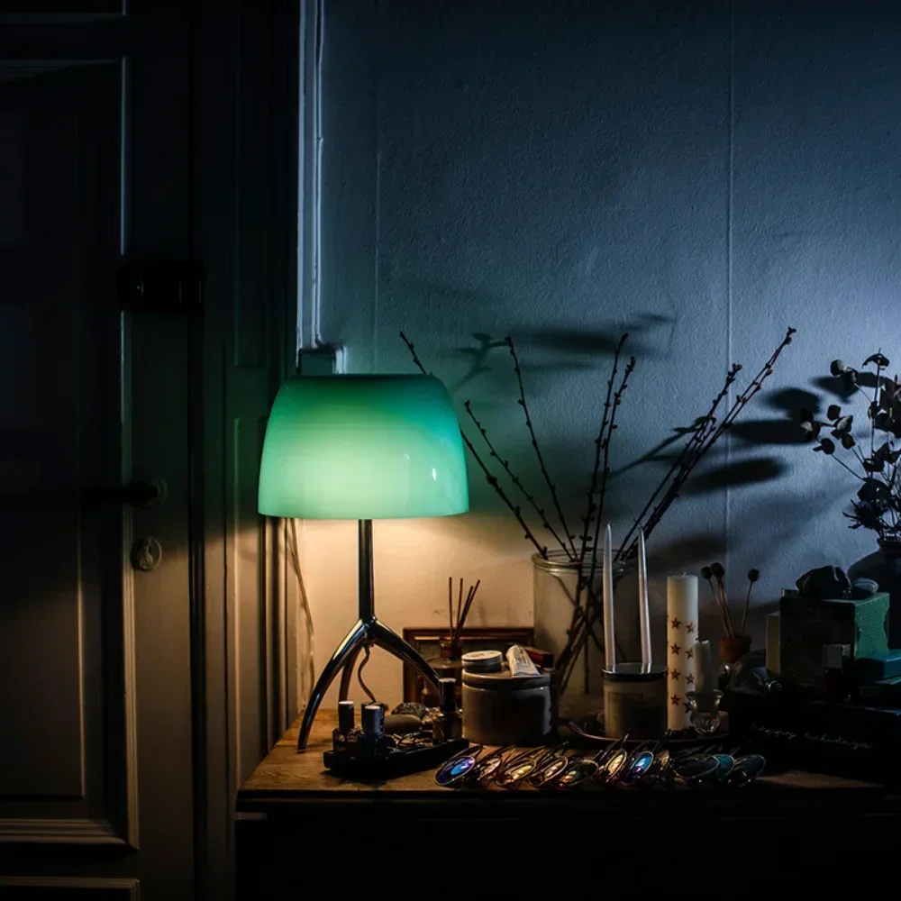 Lámpara de Mesa de Vidrio Vint - Floor Lamp Tripod reseña y precio